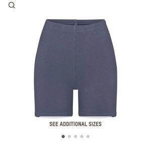 NWT Skims outdoor bike shorts medium Steel blue